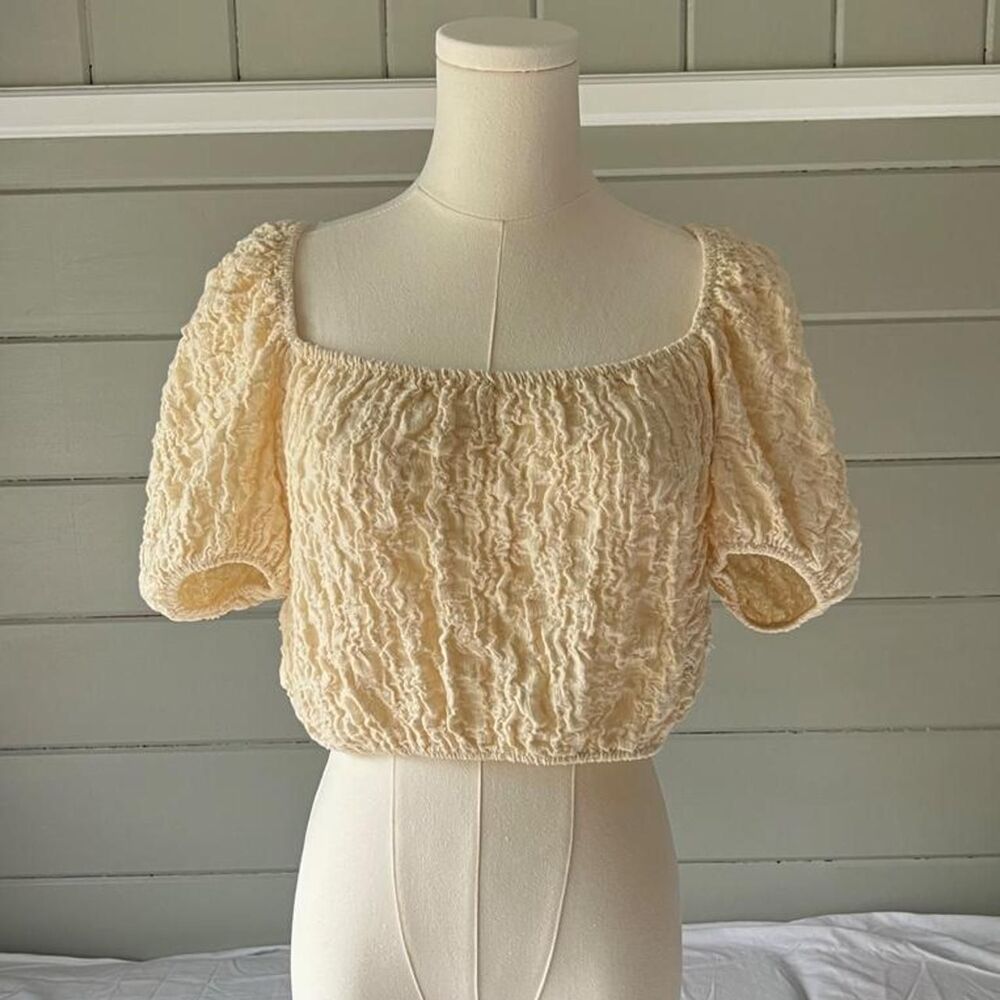 Zara Women's Cream and Tan Crop-top